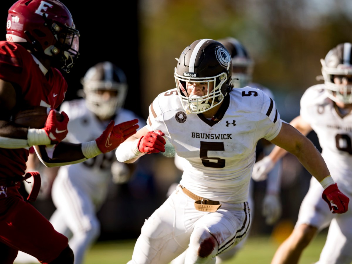 Brunswick defeated by Phillips Exeter Academy for first football loss of season; Bruins play Trinity-Pawling School next