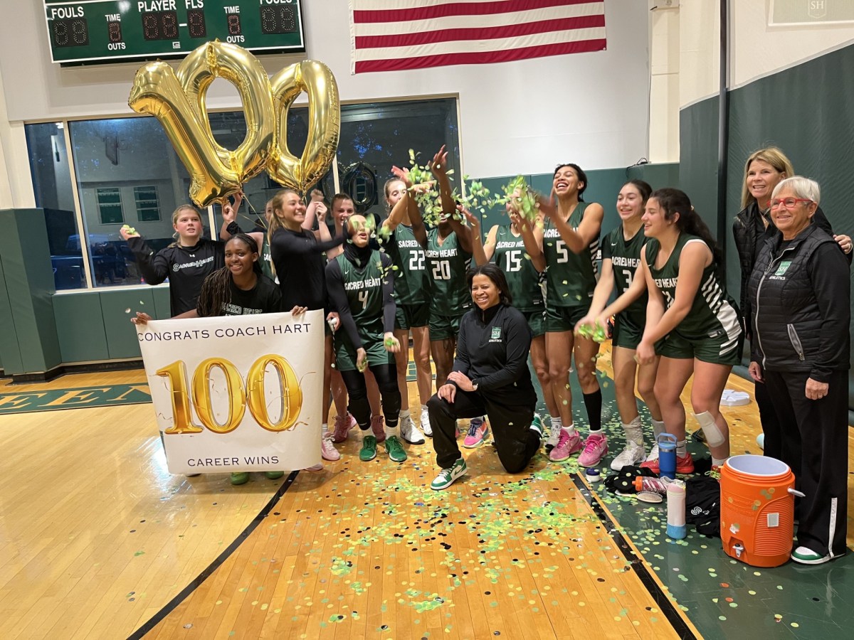 Sacred Heart Greenwich head basketball coach Ayo Hart named NEPSAC Class A Coach of the Year