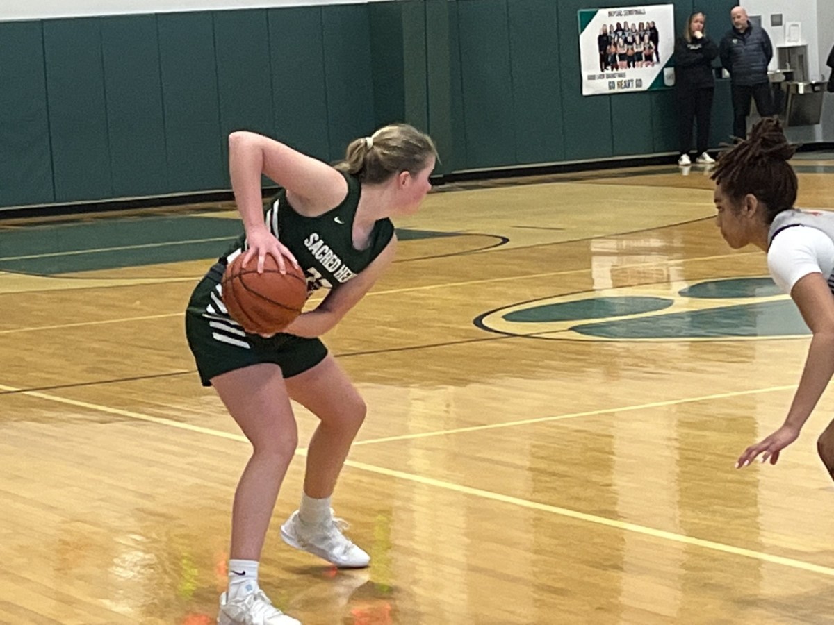 Sacred Heart Greenwich advances to NESPAC Class A Tournament final with a home victory versus Kent School