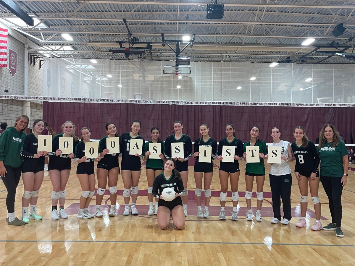 Sophomore Julianna Luzzi earns her 1000th career assist for Sacred Heart Greenwich’s varsity volleyball team