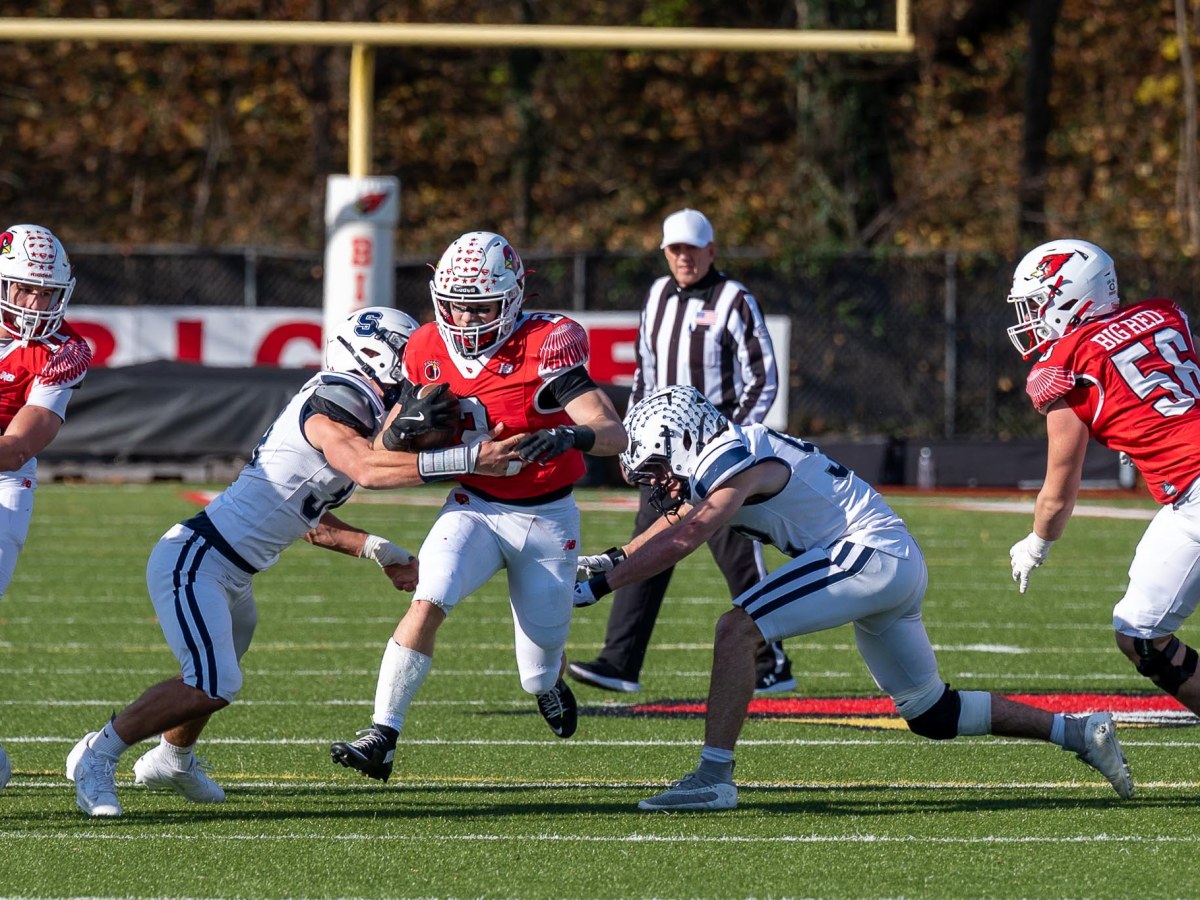 Greenwich High football team tops Thanksgiving rival Staples, 33-19; Cardinals play Wreckers again in first round of CIAC Class LL Tournament