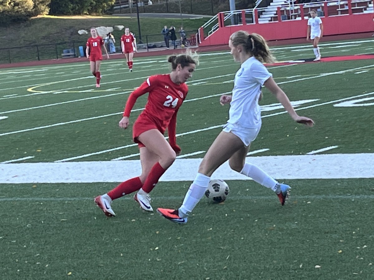 Greenwich High girls soccer team advances to Class LL quarterfinals with home victory over rival Darien