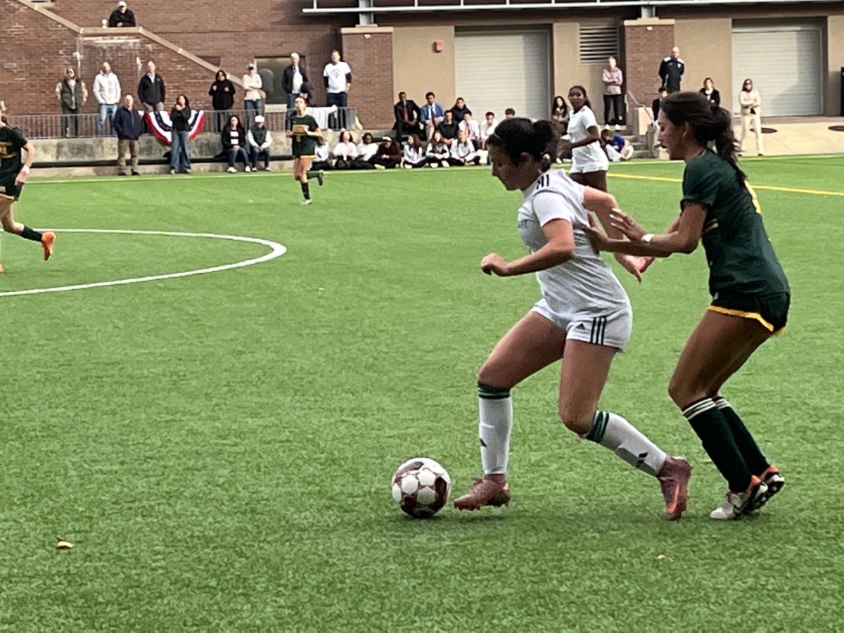 Sacred Heart Greenwich soccer team defeats Greenwich Academy in FAA Tournament semifinals