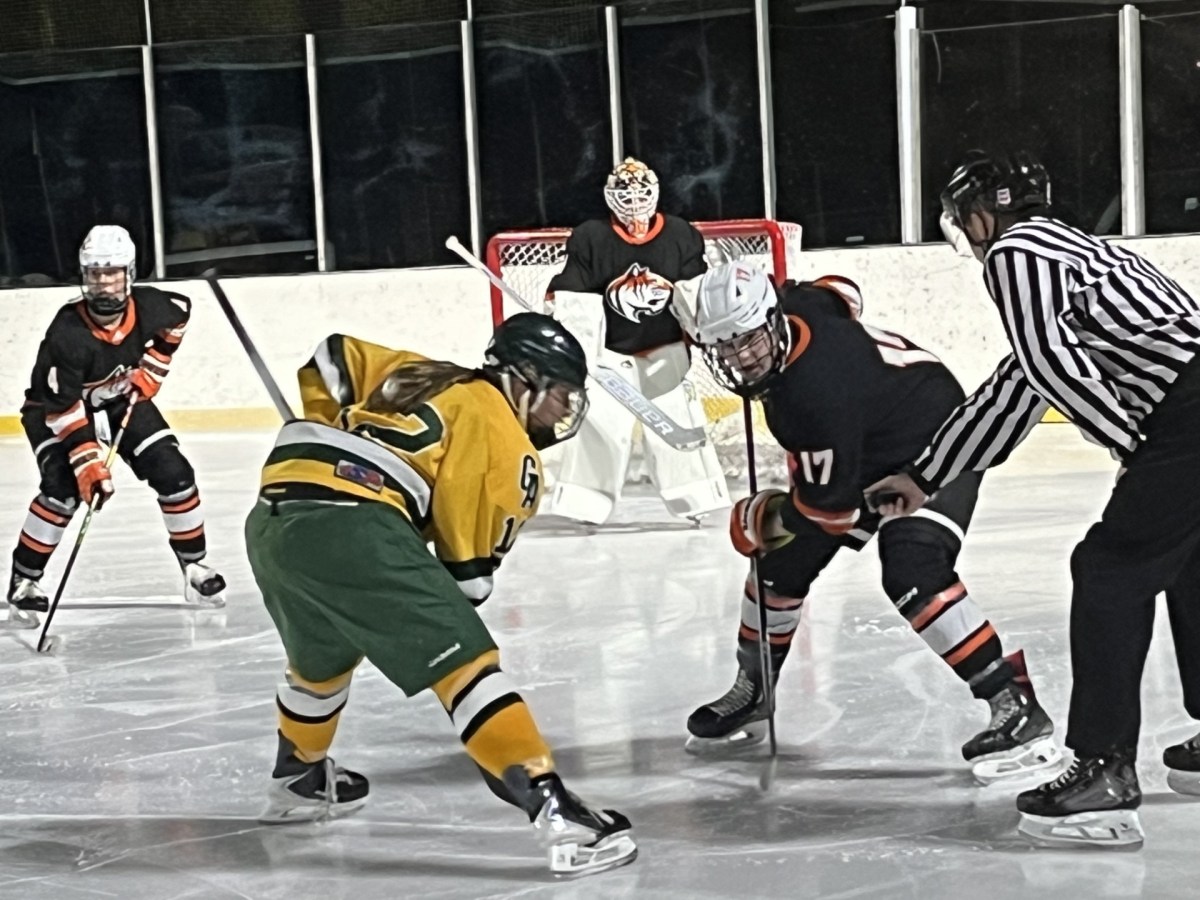 Greenwich Country Day, Greenwich Academy hockey teams skate to 3-3 tie in exciting game at Greenwich Skating Club