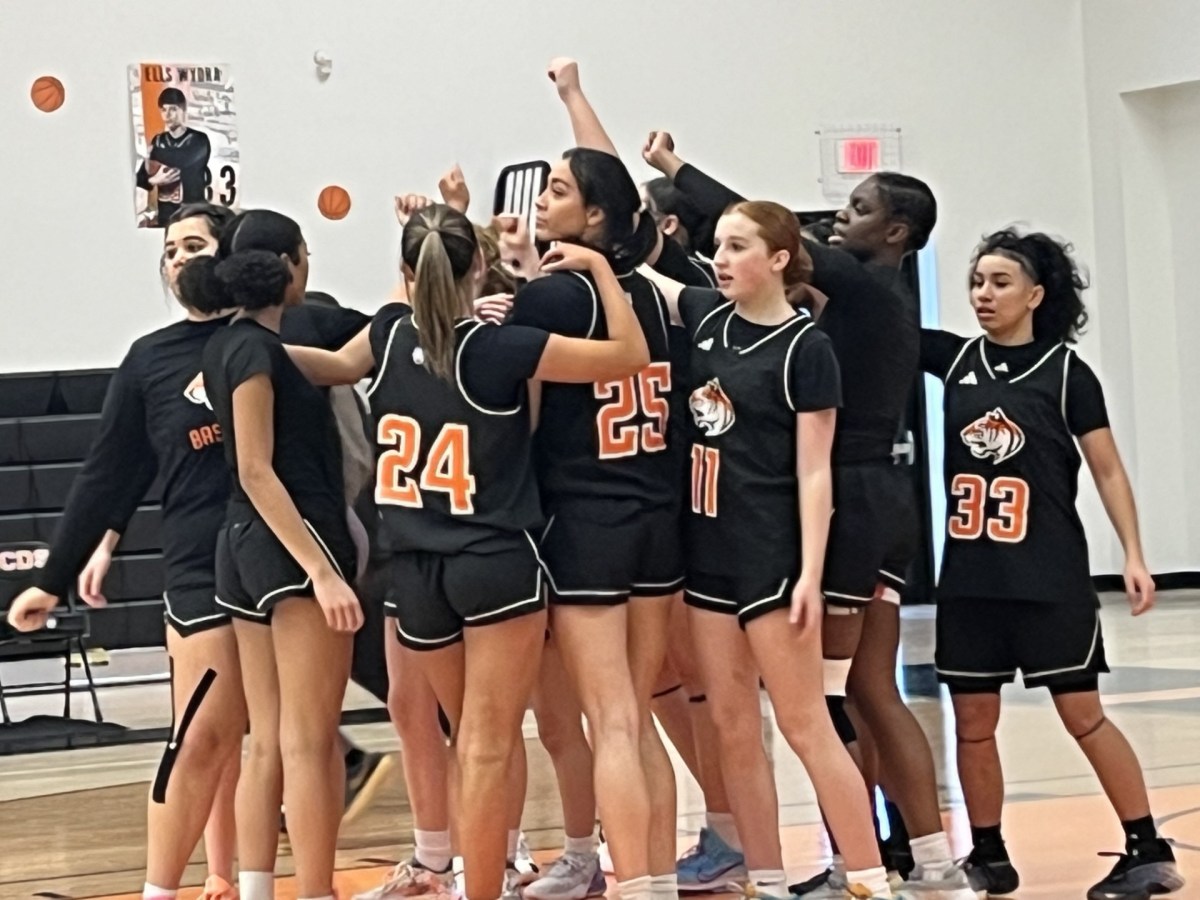 Greenwich Country Day basketball team tops Greenwich Academy in FAA action