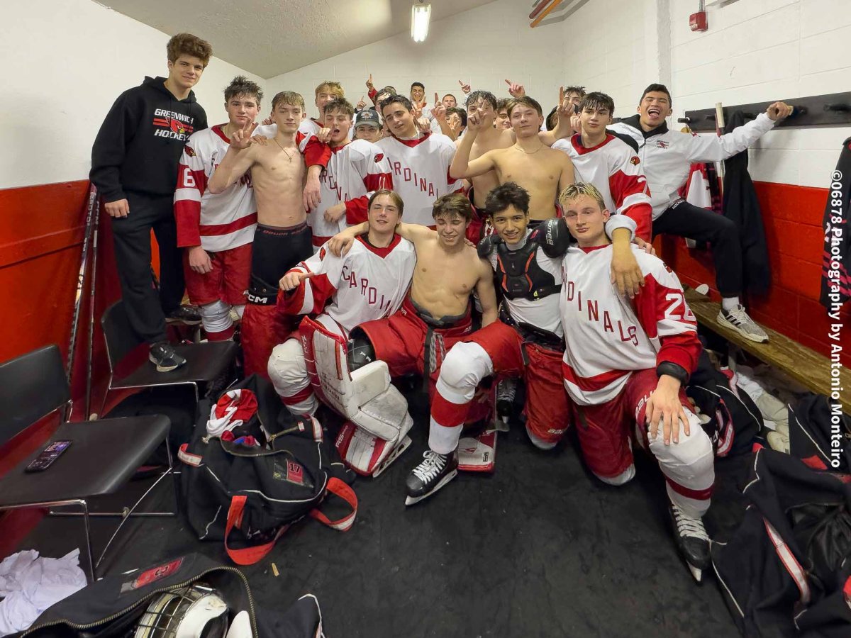 Cardinals varsity boys hockey team successful on Senior Night vs. Stamford