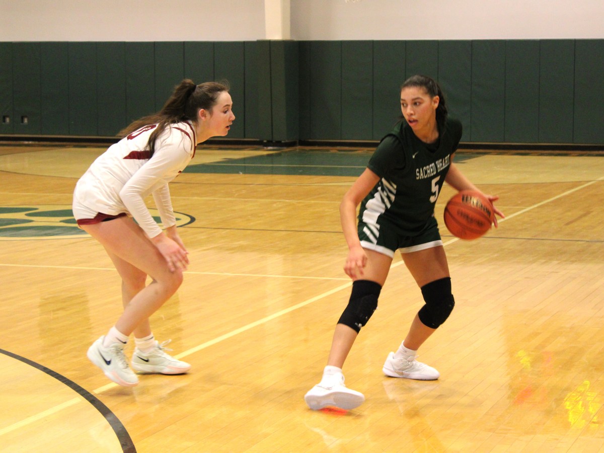 Sacred Heart Greenwich tops Taft, advances to title game of NEPSAC Class A Basketball Tournament