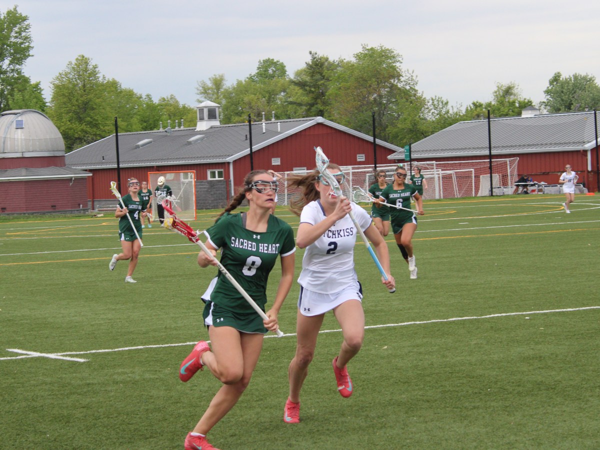 Sacred Heart Greenwich Varsity A team upends Hotchkiss in final home game
